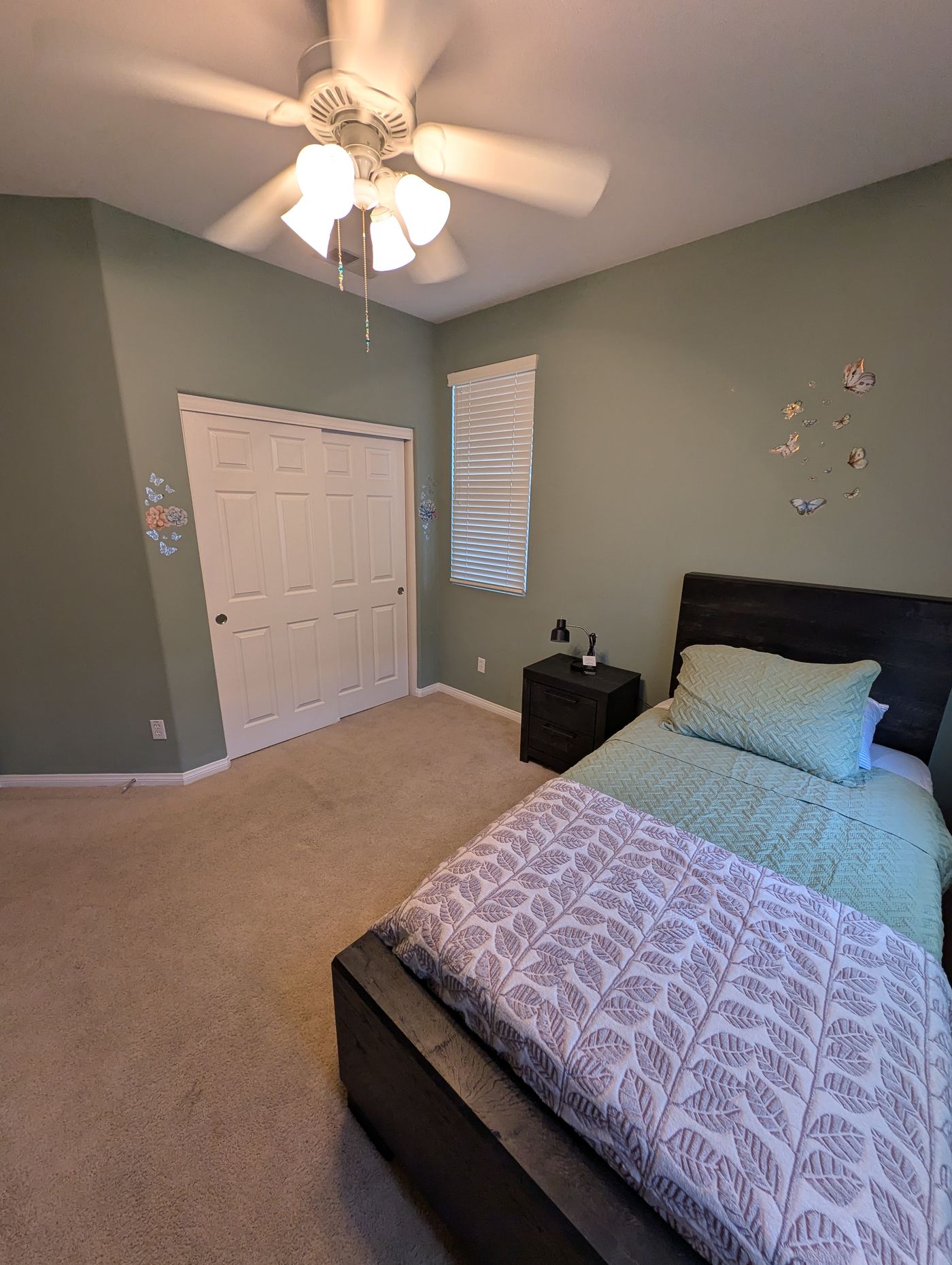 Bedroom 2 — Closet & Décor — Soleil Levant Care