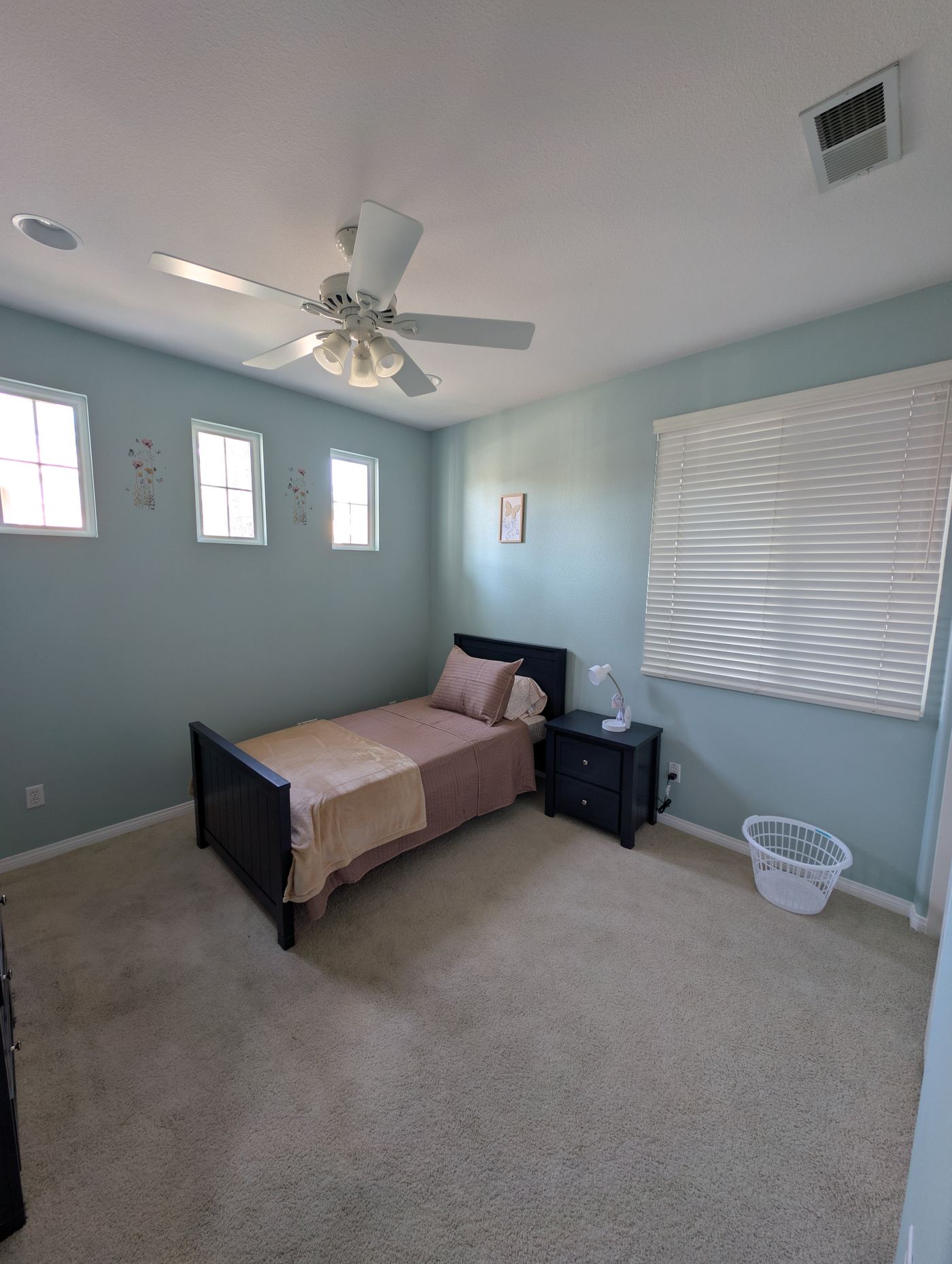 Bedroom 3 — Overview — Soleil Levant Care