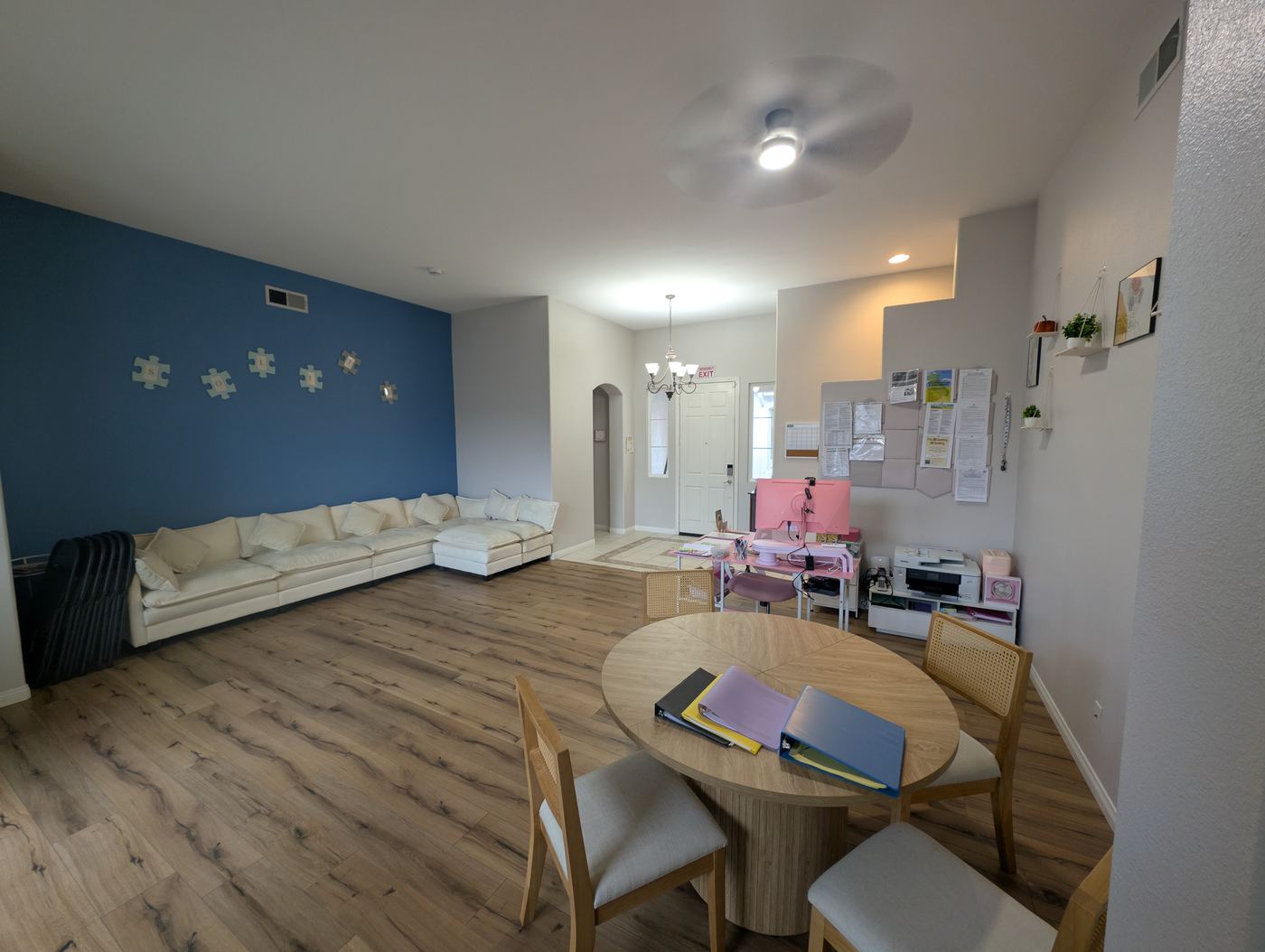 Living / Family Room — Seating Area — Soleil Levant Care